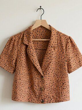 Nasty Gal NWT Dalmation Button Front Shirt Women's 10 Short Sleeve Cropped